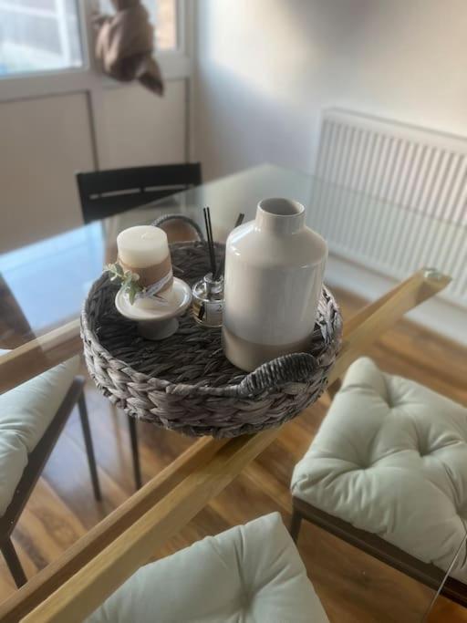 Home In Basildon, Essex 외부 사진