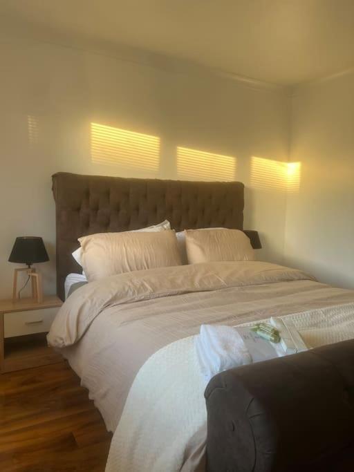 Home In Basildon, Essex 외부 사진